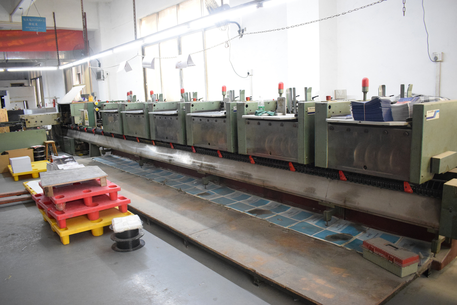 GUANGZHOU YM PACKAGE PRODUCTS CO.,LTD. γραμμή παραγωγής του κατασκευαστή