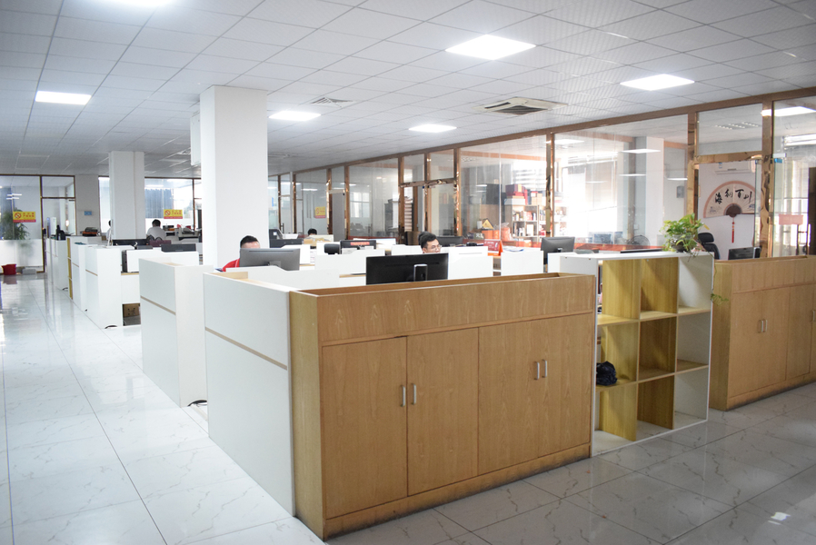 GUANGZHOU YM PACKAGE PRODUCTS CO.,LTD. γραμμή παραγωγής του κατασκευαστή