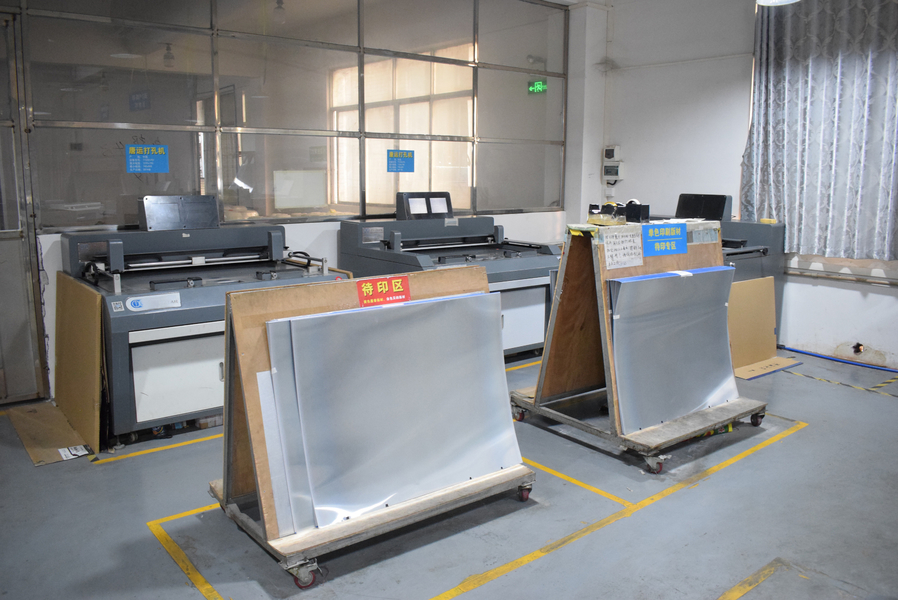 GUANGZHOU YM PACKAGE PRODUCTS CO.,LTD. γραμμή παραγωγής του κατασκευαστή